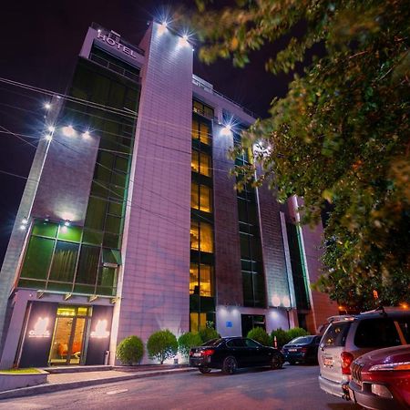 Capitol By Umbrella Hotel Tbilisi Bagian luar foto