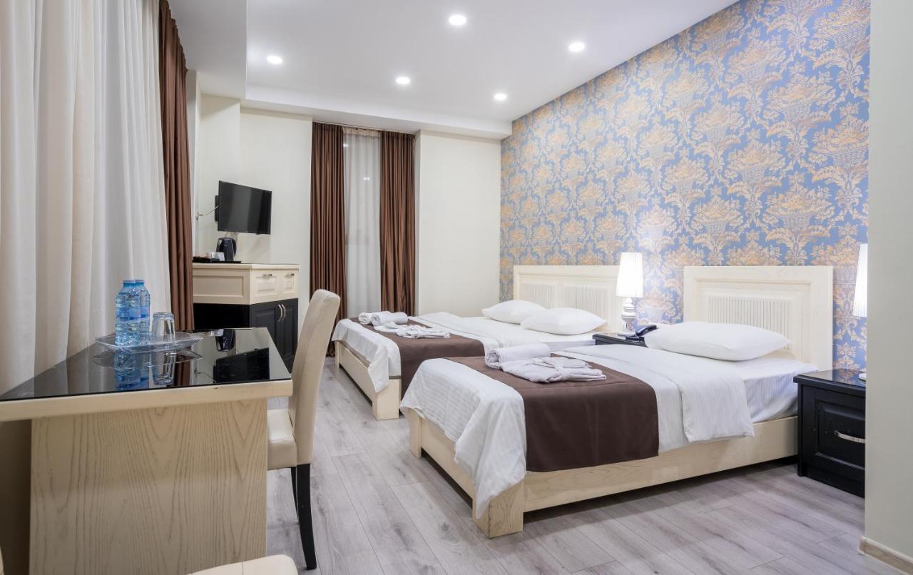 Capitol By Umbrella Hotel Tbilisi Bagian luar foto