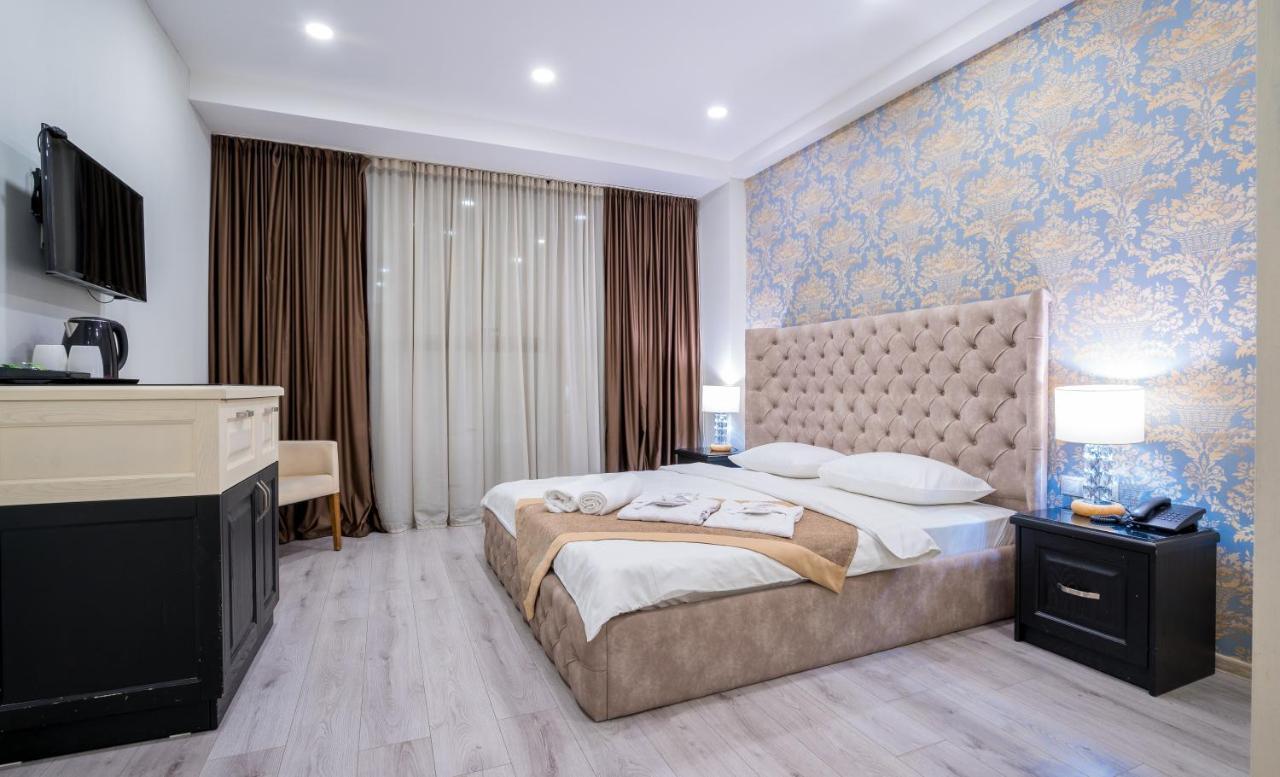 Capitol By Umbrella Hotel Tbilisi Bagian luar foto